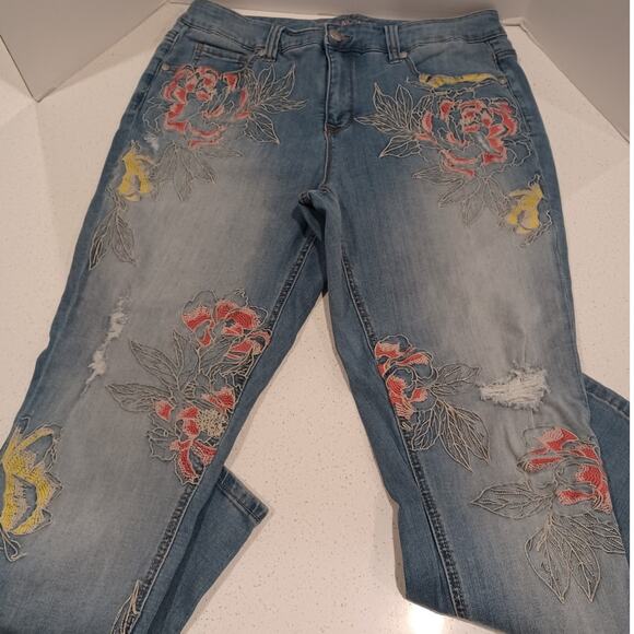 Beautiful Melissa McCarthy Women's Blue Jeans Pants Floral Size 16W - Picture 2 of 6
